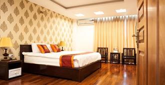 Mely Hotel - Hanoi - Bedroom