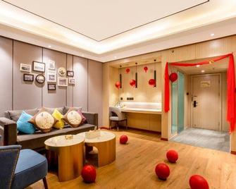 Pavilion Conference Center Hotel (Puyang Ginza Mall) - Puyang - Sala de estar