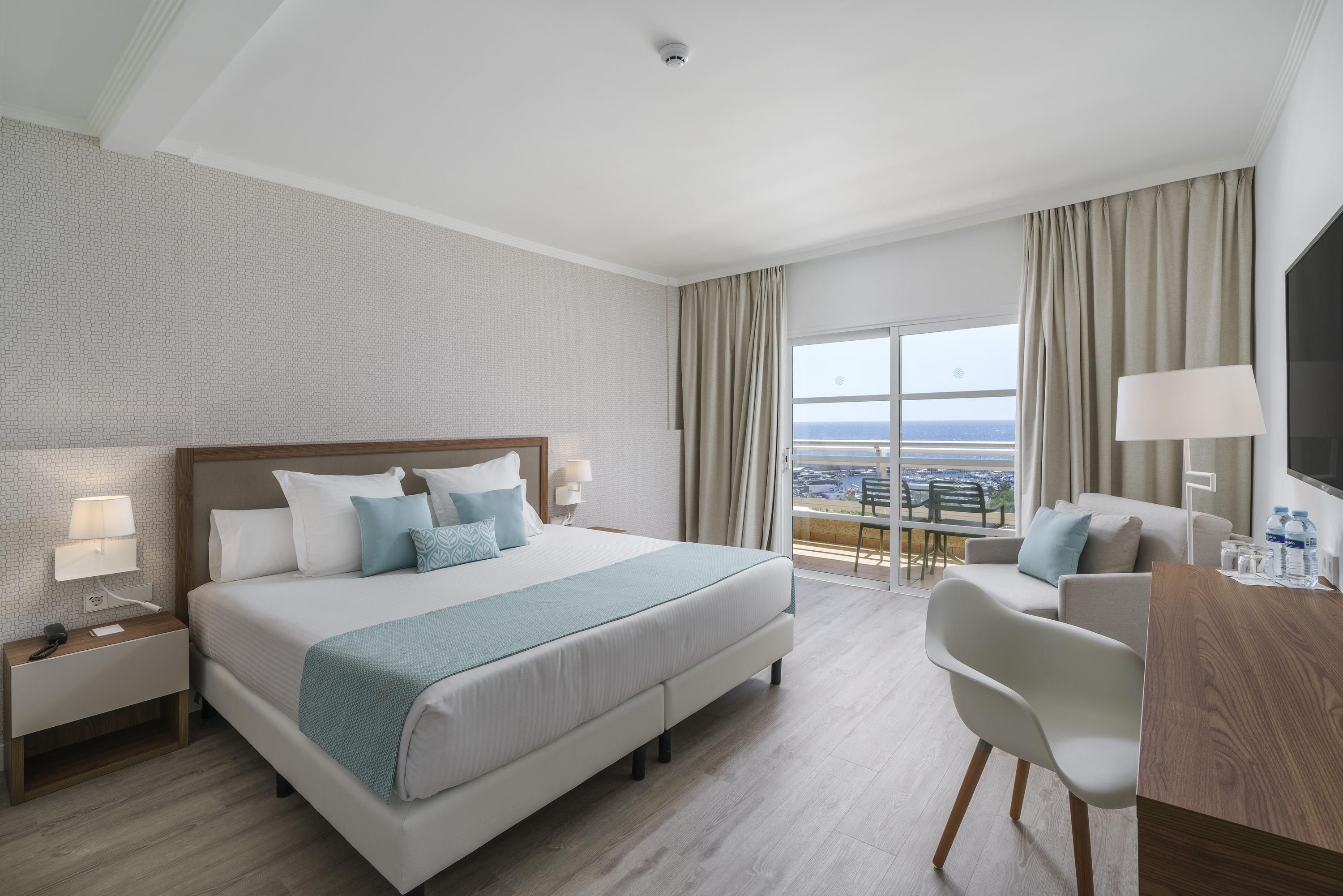 ألوا أتلانتيكو جولف – عامشامل جميع الخدمات