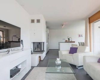 Edelweiss Casa Cassons - Flims - Wohnzimmer
