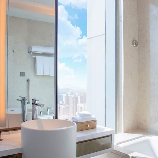 Four Points by Sheraton Wuhan, Jiangxia image 1