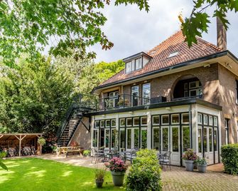 Boutique Hotel Het Scheepshuys - Breda - Building