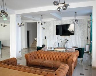 The Art Boutique - Piatra Neamt - Sala de estar