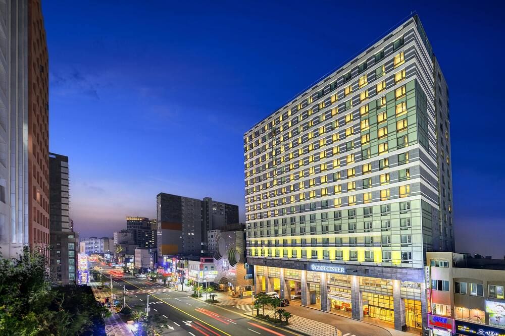 جلوكيستر هوتل جيجو