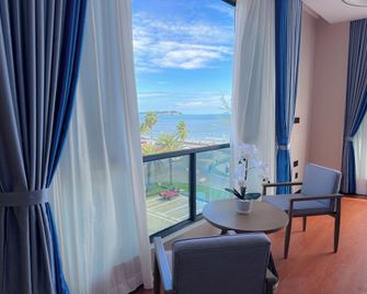 Donghu Resort Hotel - Sihanoukville - Parveke