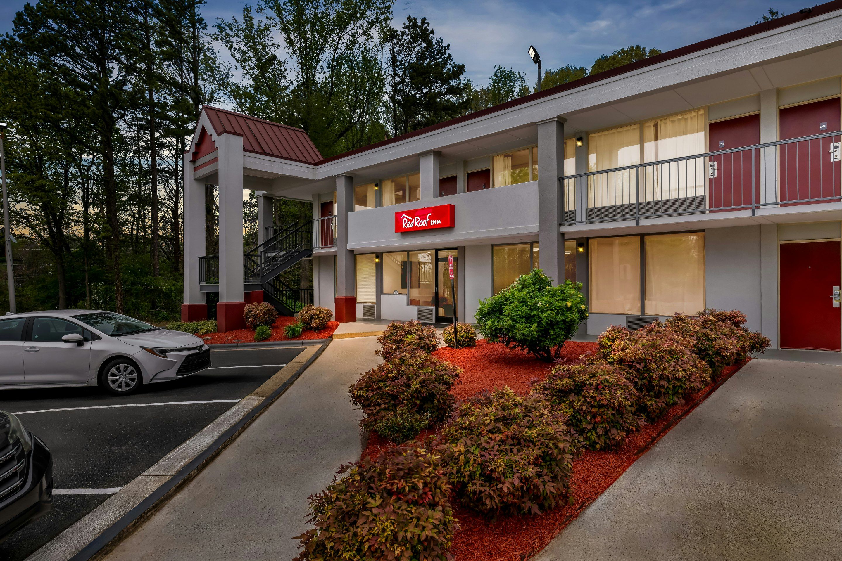 Red Roof Inn Charlotte - Airport - שרלוט - בניין