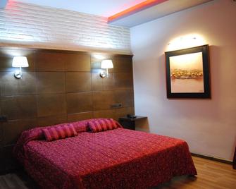 Hotel Villa De Setenil - Setenil de las Bodegas - Bedroom