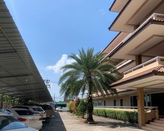 Tharapark View Hotel - Krabi - Vista del exterior