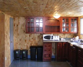 Ocean View Cottage In Town Of Digby - Digby - Cucina