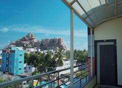Prasana Residency - Tiruchirappalli - Balcony
