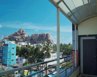 Prasana Residency - Tiruchirappalli - Balcony