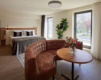 Van Der Valk Hotel Dennenhof - Brasschaat - Bedroom