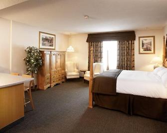 Petawawa River Inn & Suites - Petawawa - Habitación