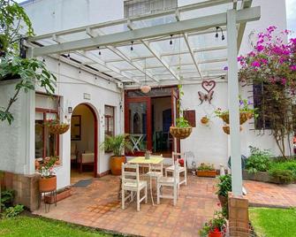 Sakti Hostal B&B - Quito - Patio