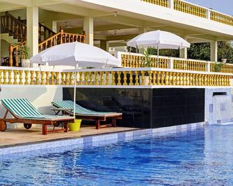 Sparv Aulakhs Resort - Mandrem - Pool