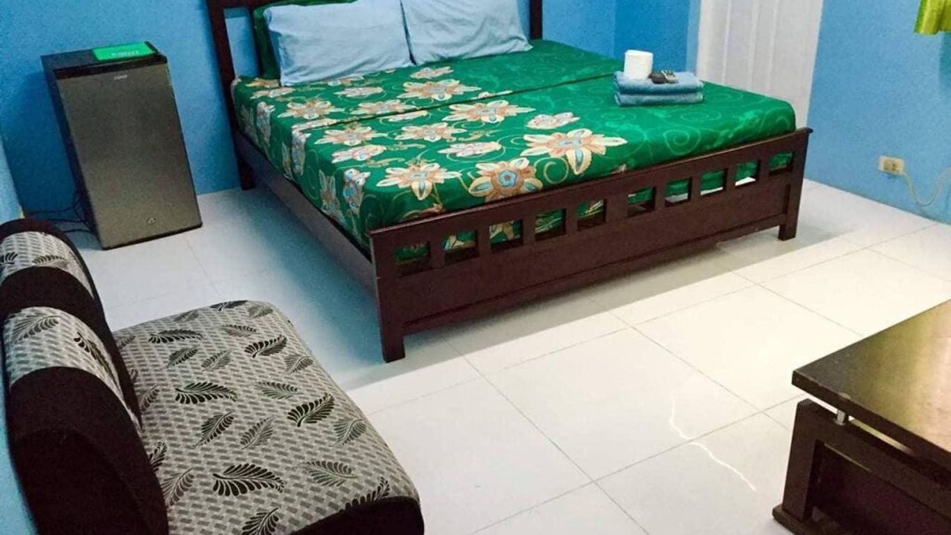 Gumleaves Beach Resort