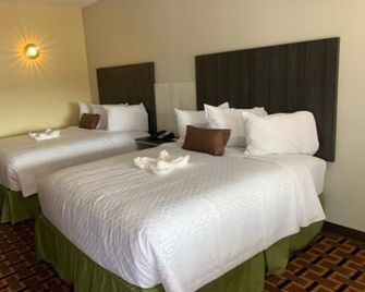 Homestay Inn & Suites Edinburg - Edinburg - Ložnice