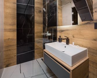 Top rooms - Split