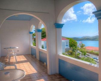 Bluebeard's Castle Villas III - Saint Thomas Island - Balcón