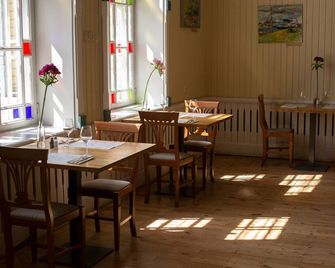 Kuursaal Guesthouse - Kuressaare - Restaurante