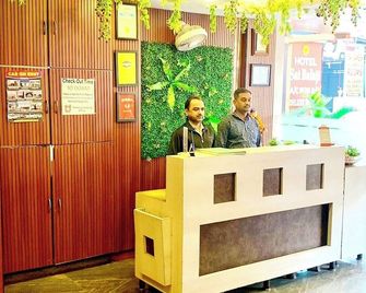 Hotel Sai Balaji - Shirdi - Front desk