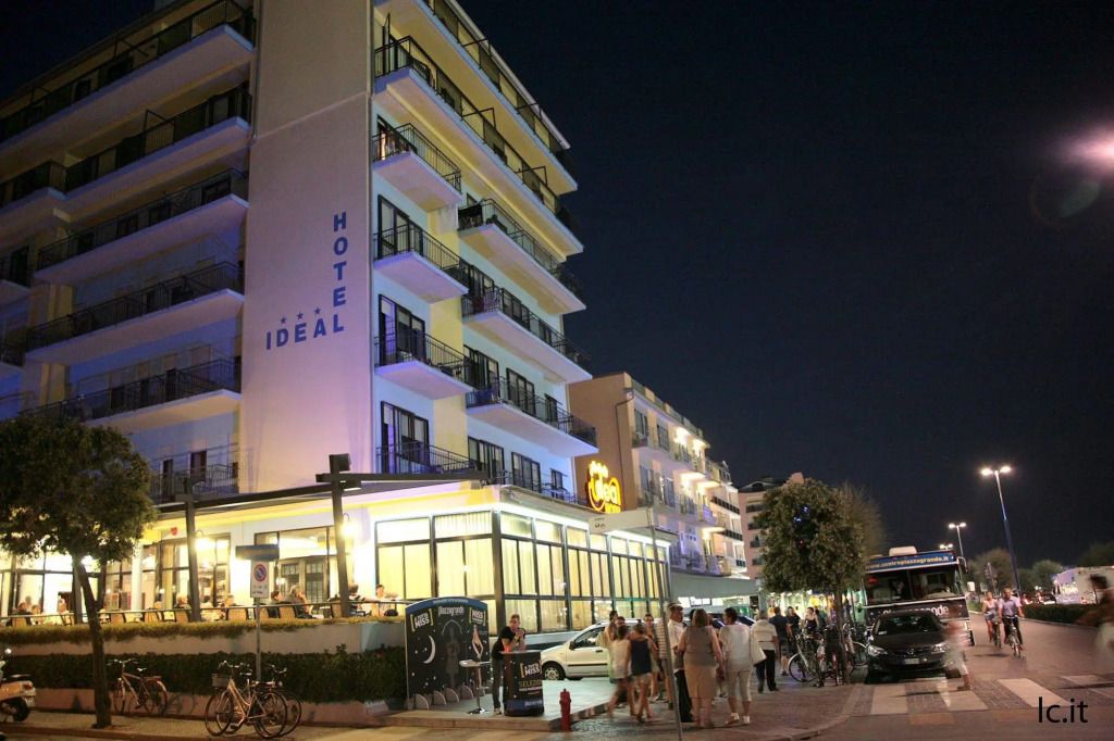 هوتل أيديال