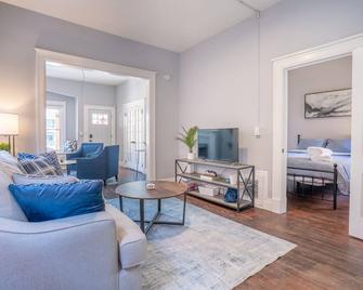Charming, updated home in great location! - Denver