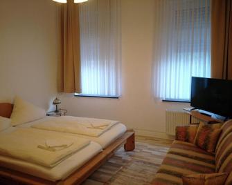 Hotel am Freihafen - Duisburg - Soveværelse