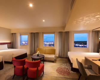 دبل تري باي هيلتون ناها شوري كاسل - ناها - غرفة نوم