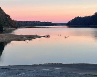 Turkey Creek Cabin Rentals #2 at Tims Ford lake - Tullahoma