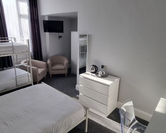 Medehamstede Hotel - שאנקלין