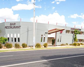 카펠라 코치 인 - 카펠라 - 건물