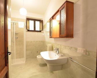 All'Ombra di San Damiano - Assisi - Bathroom