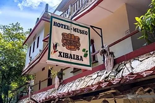 Hotel Xibalba - פלנקה - בניין