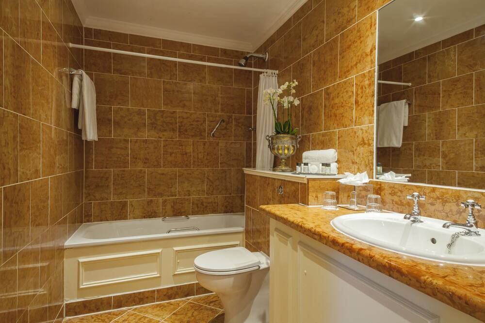 The Glenview Hotel & Leisure Club - Delgany - Bathroom