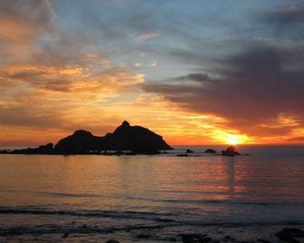 Spectacular Ocean Front Views - Crescent City - Beach