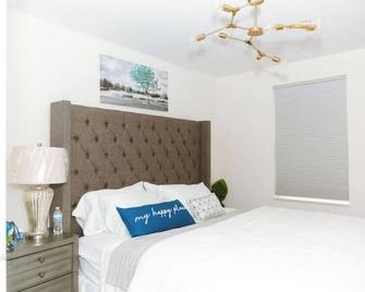 Charming 1 room - Columbus - Bedroom