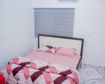 Satellite City Lodge\nThe best lodge in cape coast and central region with style - Cape Coast - Bedroom