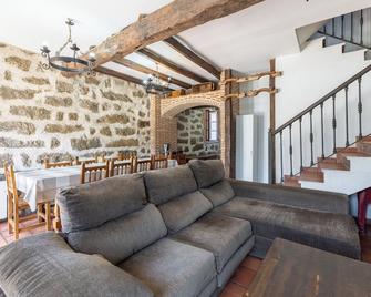 La Bodega de Gredos - Navaluenga - Sala de estar