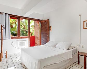 Novos Baianos Hostel e Pousada - Arraial d'Ajuda