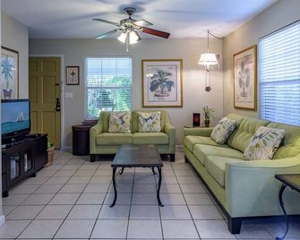 Bonaire Suite - 基韋斯特 - 客廳