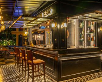 Whoopers Boutique Hotel Anjuna - Anjuna - Bar