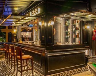 Whoopers Boutique Hotel Anjuna - Anjuna - Bar