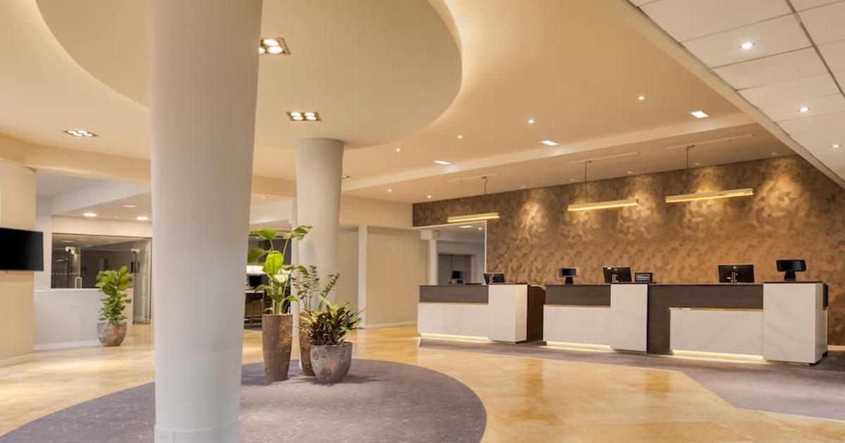 Hilton Manchester Airport Park And Fly