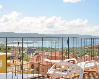 Sea Breeze Rentals - Montego Bay - Balcon