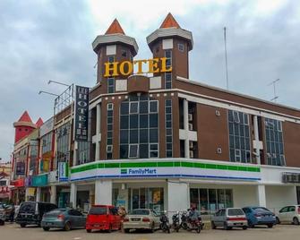 Lee Hotel - Batu Pahat - Gebouw