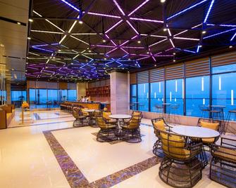Muong Thanh Luxury Da Nang Hotel - דה נאנג - מסעדה