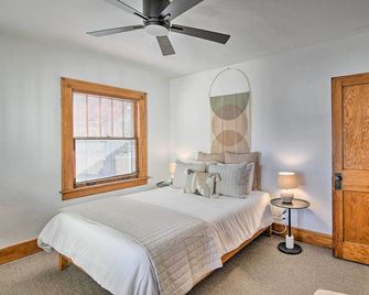 Family-Friendly Des Moines Retreat w/ Patio! - Des Moines