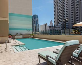 The Westin San Diego Gaslamp Quarter - San Diego - Pool