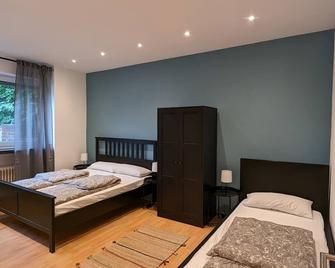 cosy 2 bedroom apartment 75m2 - Mönchengladbach - Habitación